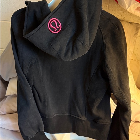 Lululemon - Picture 2 of 7